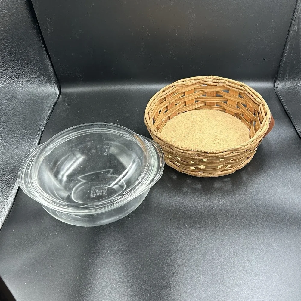 Vintage Pyrex 024 Clear Dish 2 Quart Glass Round W/Lid Basket Carrier Handles‎